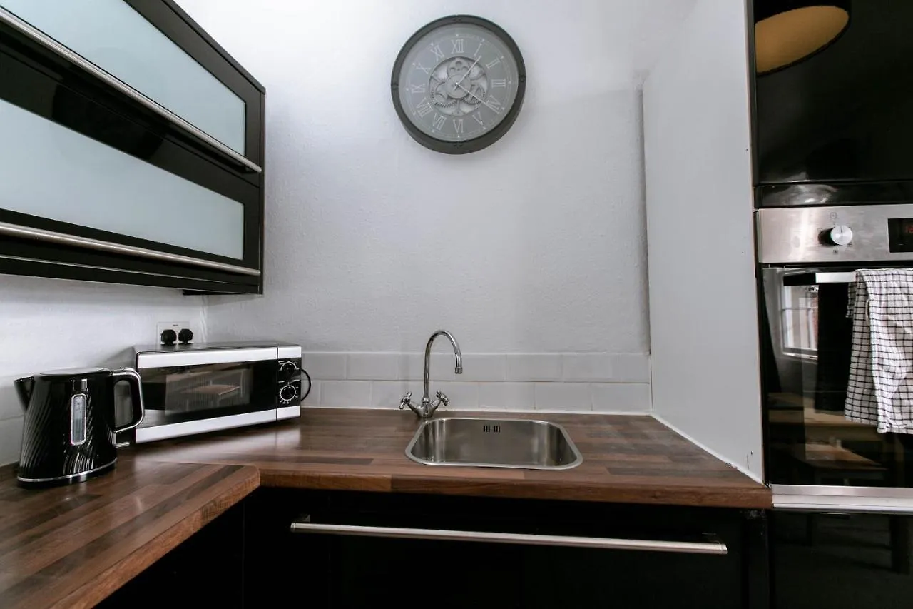 Peaceful Apartment, Private Parking, Long Stay Prices, Close To Uni, Hosp, Centre 埃克塞特 0*,