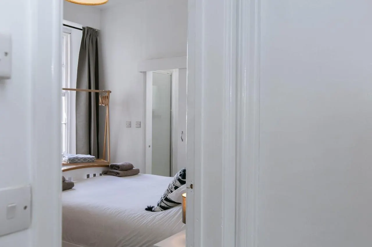 公寓 Peaceful Apartment, Private Parking, Long Stay Prices, Close To Uni, Hosp, Centre 埃克塞特